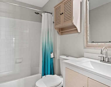 5117 Donovan Drive - Photo Thumbnail 32