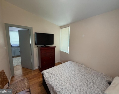4915 36th Street N - Photo Thumbnail 5