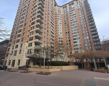 851 N Glebe Road N - Photo Thumbnail 11