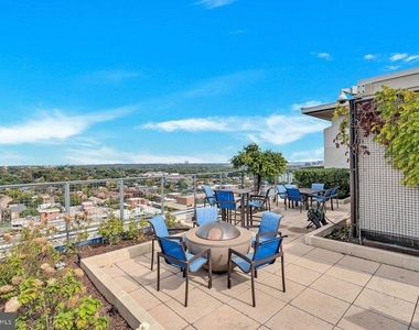 851 N Glebe Road N - Photo Thumbnail 21