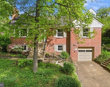 2351 N Vermont Street N - Photo Thumbnail 1