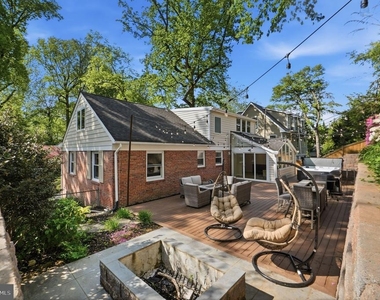 2351 N Vermont Street N - Photo Thumbnail 46