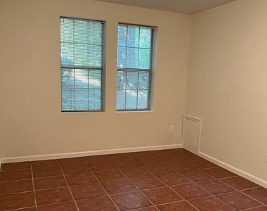 1741 N Troy Street - Photo Thumbnail 6