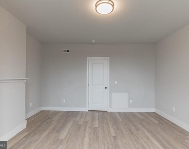 1512 S 58th Street - Photo Thumbnail 13