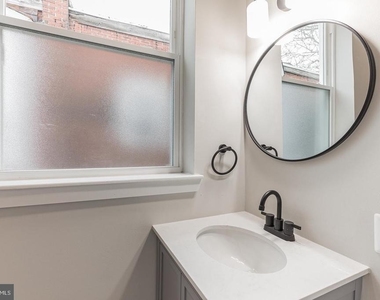 1512 S 58th Street - Photo Thumbnail 18