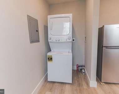 1512 S 58th Street - Photo Thumbnail 7