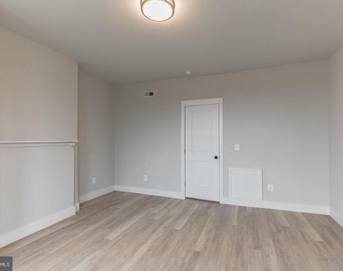1512 S 58th Street - Photo Thumbnail 12