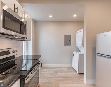 1512 S 58th Street - Photo Thumbnail 6