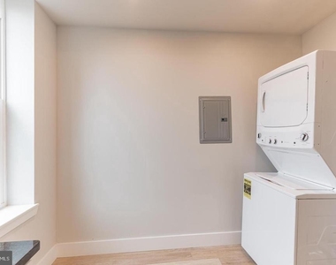 1512 S 58th Street - Photo Thumbnail 8