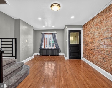 1552 N 62nd Street - Photo Thumbnail 3