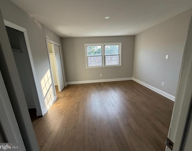 4428 Solly Avenue - Photo Thumbnail 1
