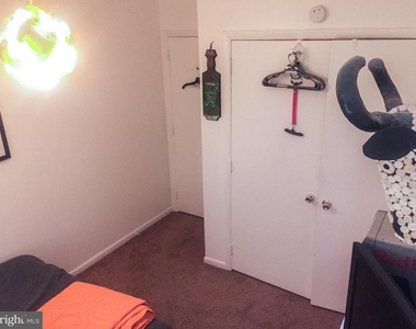 1136 South Street - Photo Thumbnail 10