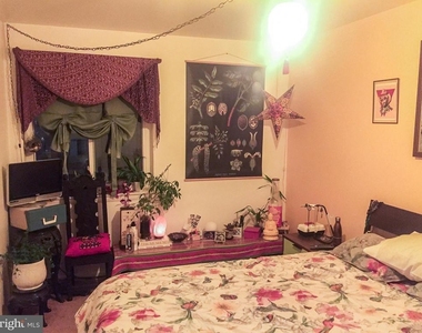 1136 South Street - Photo Thumbnail 6