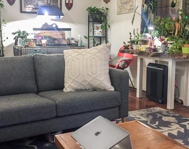 1136 South Street - Photo Thumbnail 2