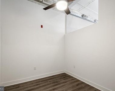1705 Jackson Street - Photo Thumbnail 4