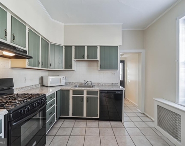 100 Ripka Street - Photo Thumbnail 8
