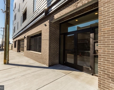 2411 Kensington Avenue - Photo Thumbnail 31