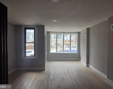 4263 Neilson Street - Photo Thumbnail 5