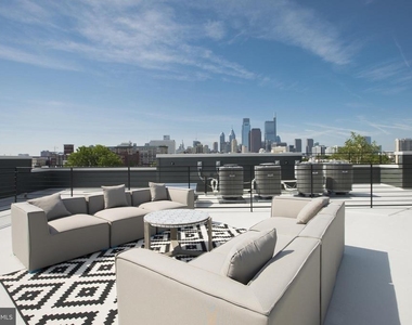 1508 Ridge Avenue - Photo Thumbnail 18
