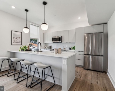 139 W Chelten Avenue - Photo Thumbnail 2