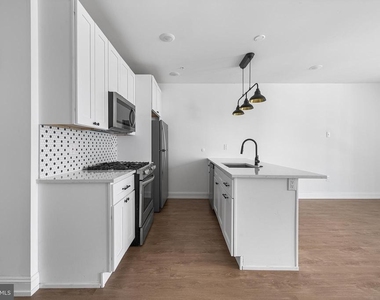 1614 Ridge Avenue - Photo Thumbnail 1