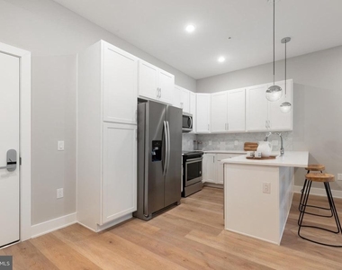 52 W Washington Lane - Photo Thumbnail 11