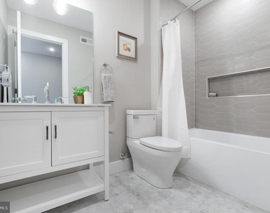 52 W Washington Lane - Photo Thumbnail 18