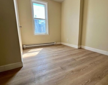 124 E Wishart Street - Photo Thumbnail 8