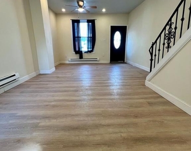 124 E Wishart Street - Photo Thumbnail 3