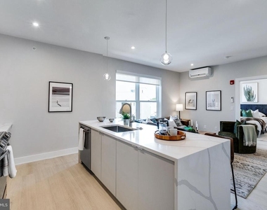 1533-1535 Ridge Avenue - Photo Thumbnail 10