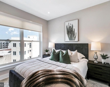 1533-1535 Ridge Avenue - Photo Thumbnail 5