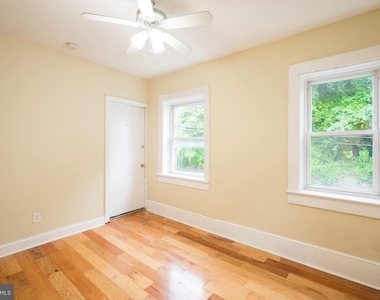 2248 Bryn Mawr - Photo Thumbnail 18