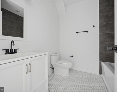 1614 Ridge Avenue - Photo Thumbnail 20