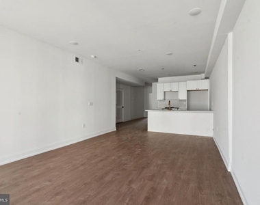 1614 Ridge Avenue - Photo Thumbnail 9