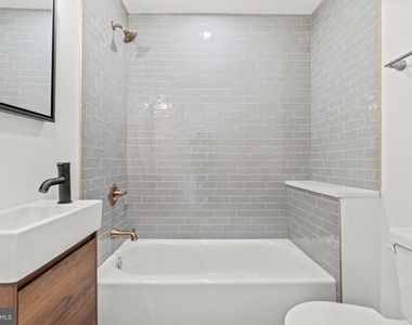 4710 Woodland Avenue - Photo Thumbnail 19