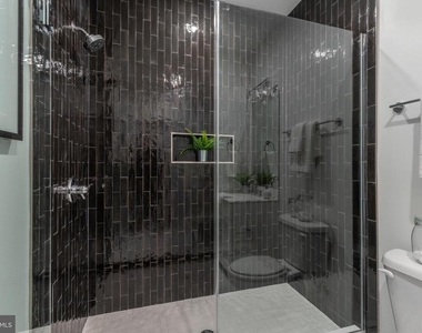 710 N 16th Street - Photo Thumbnail 15