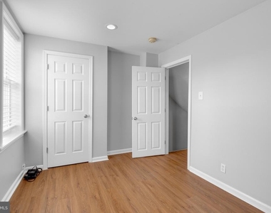 1428 N Hope Street - Photo Thumbnail 8