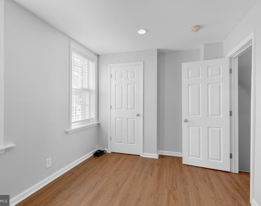 1428 N Hope Street - Photo Thumbnail 7