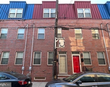 1323 S Chadwick Street - Photo Thumbnail 1