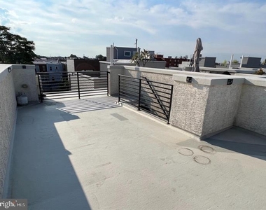 1323 S Chadwick Street - Photo Thumbnail 38