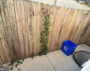 1323 S Chadwick Street - Photo Thumbnail 39