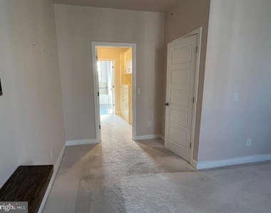 1323 S Chadwick Street - Photo Thumbnail 26