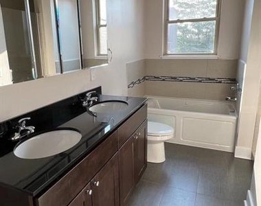 1323 S Chadwick Street - Photo Thumbnail 22