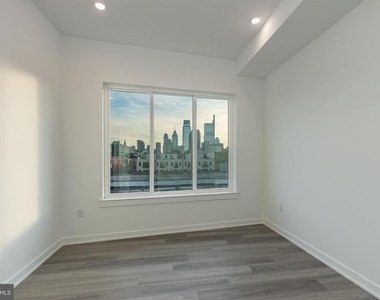 710 N 16th Street - Photo Thumbnail 12