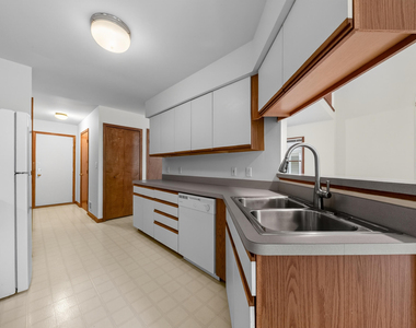 2445 Mulberry Court - Photo Thumbnail 12