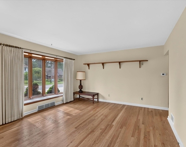 1920 Langley Avenue - Photo Thumbnail 8