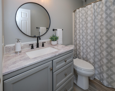 5824 Tradewind Drive - Photo Thumbnail 24