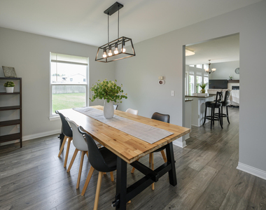 5824 Tradewind Drive - Photo Thumbnail 9