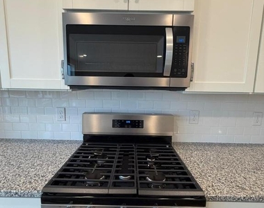 375 Aspen Way - Photo Thumbnail 12