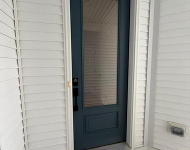 375 Aspen Way - Photo Thumbnail 5